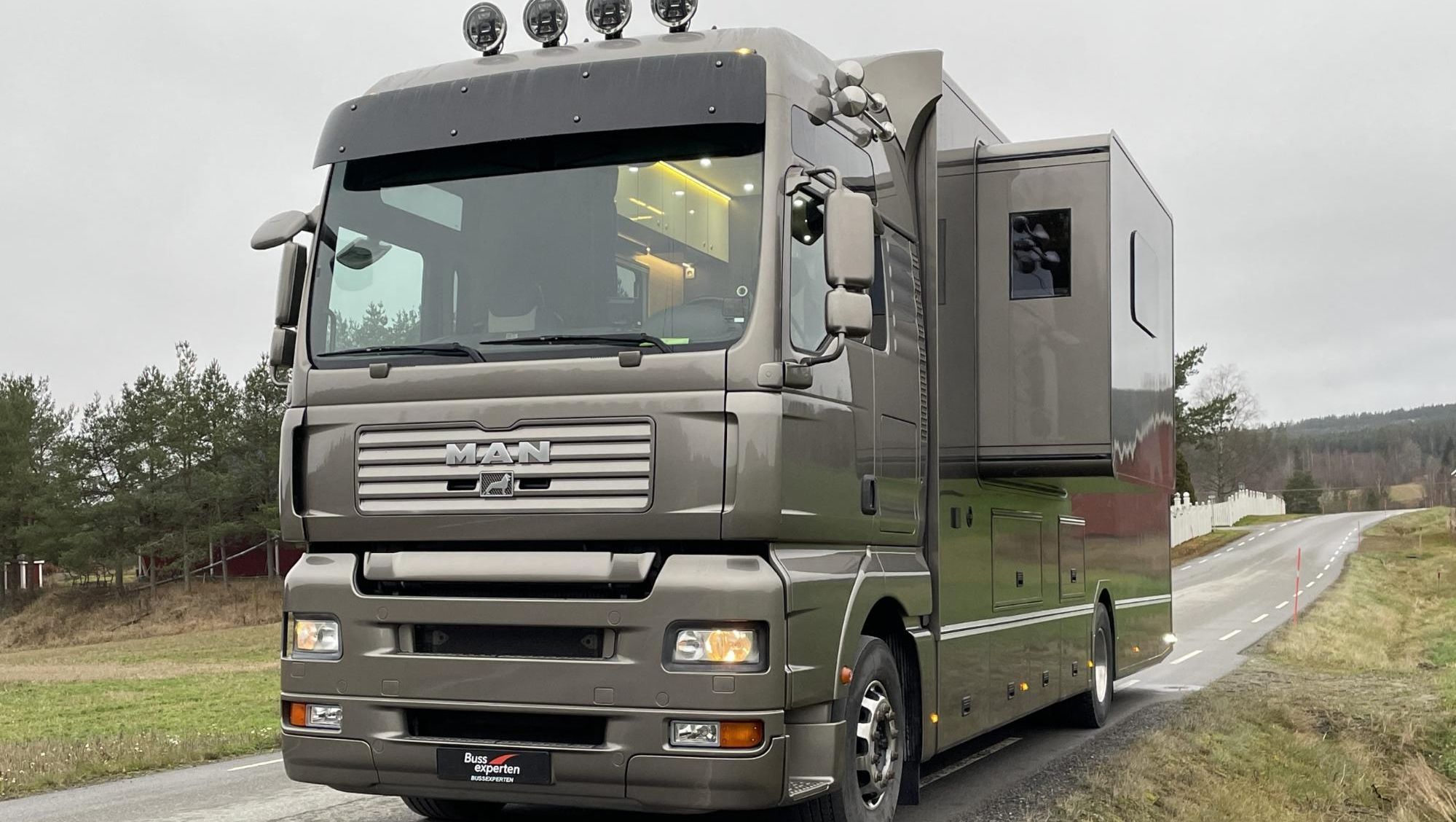 MAN TGA, Nybygd campingbil. TIL SALGS!