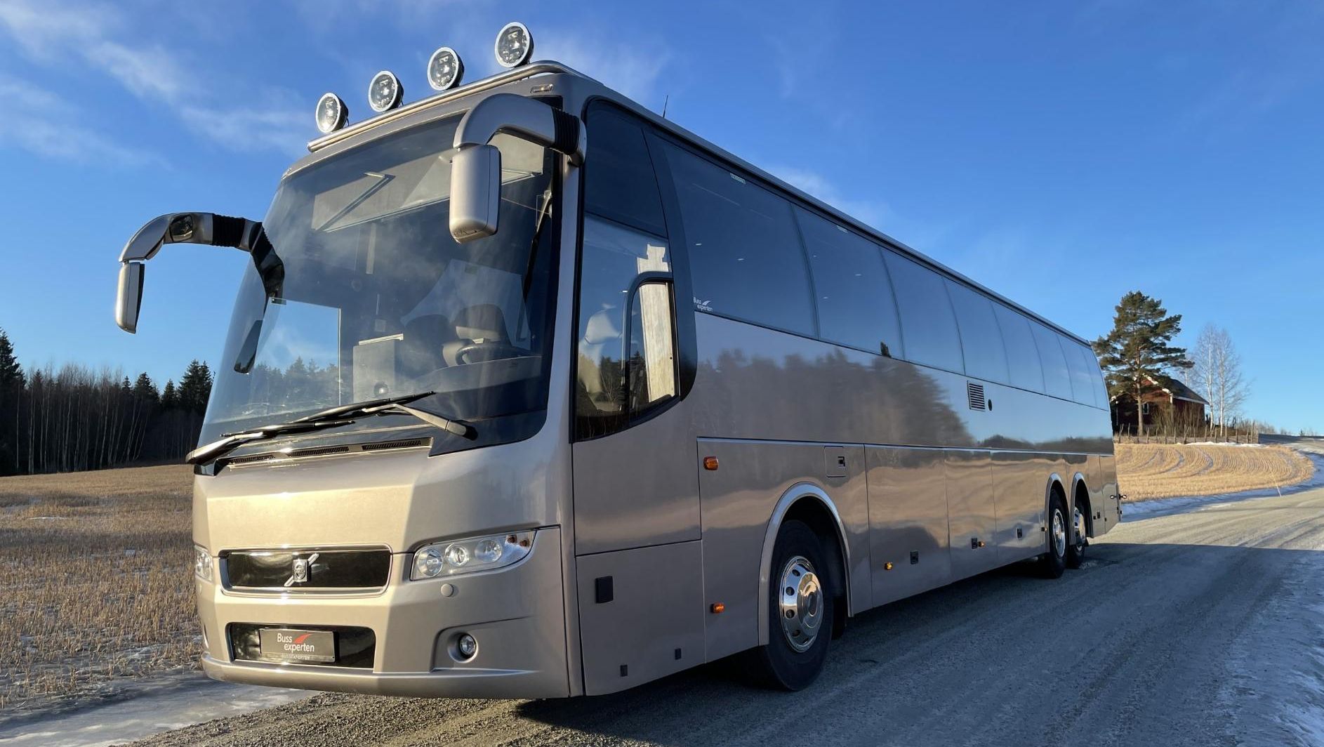 2010 Volvo 9700. Norges mest luksuriøse «arbeidsbrakke»?